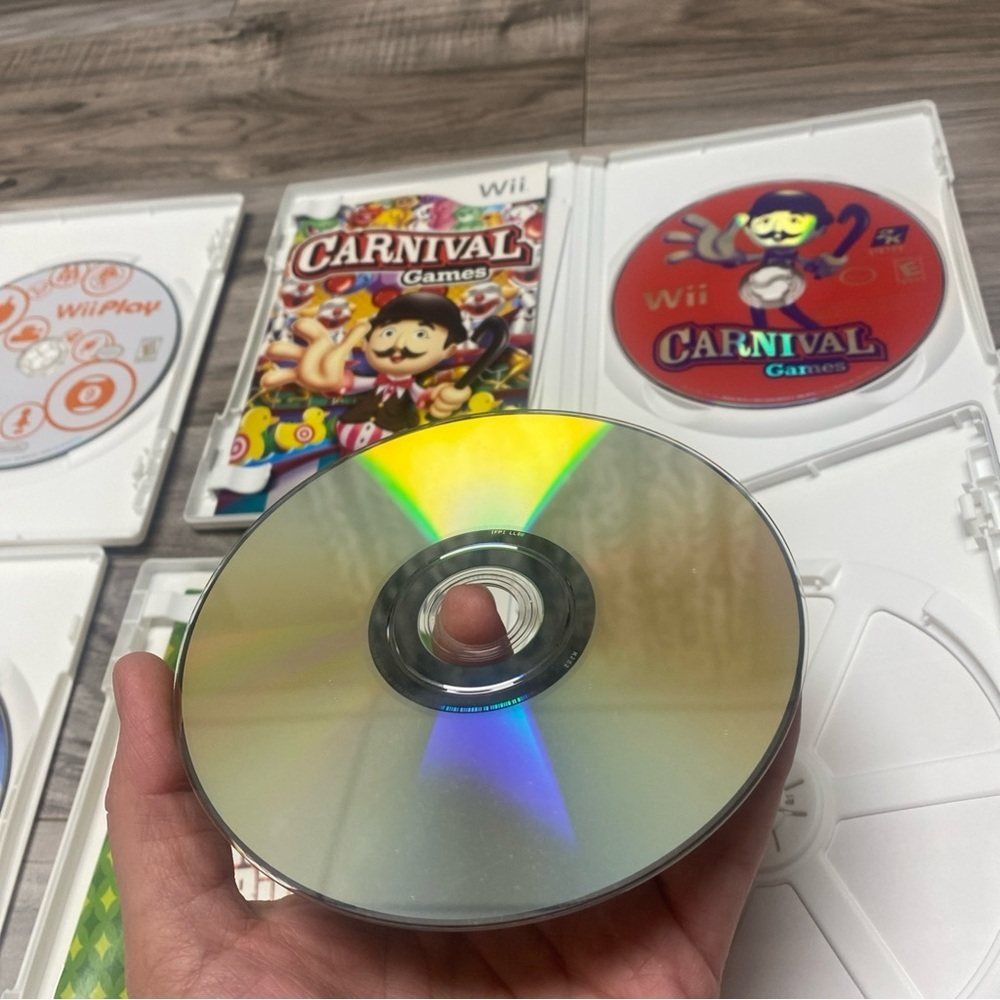 Wii Play Carnival Games Rudolph The Prices Is Right Manuals Excellent Condition - Picture 9 of 9